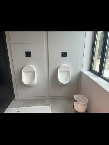 Commercial washroom urinals