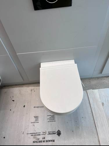 Commercial toilet installation mid-fit